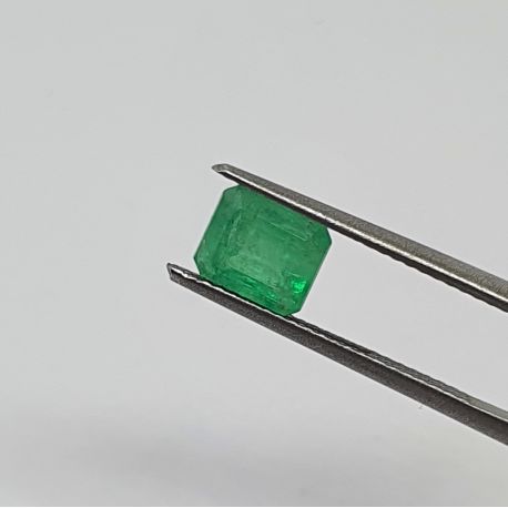 1,30 Ct Pedra Esmeralda Lapidada Retangular 7x6 mm