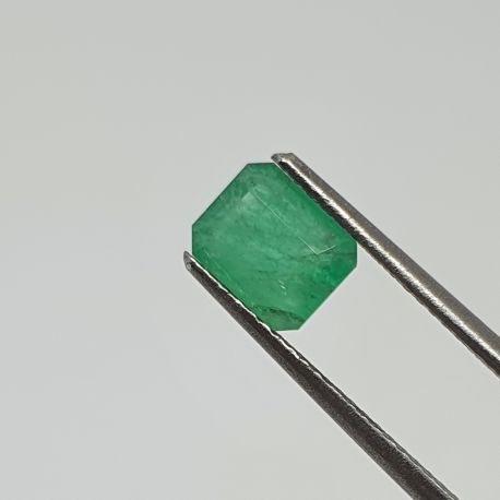 1 Ct Pedra Esmeralda Lapidada Retangular 7,2x5,8 mm